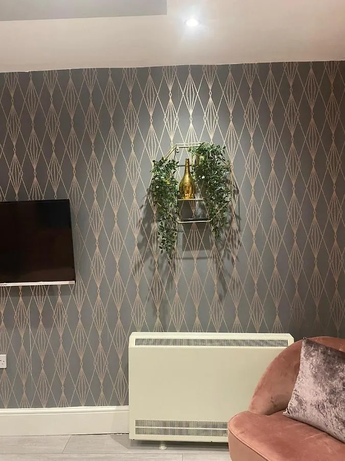 Ali\'S Holiday Apartments F1 contacts